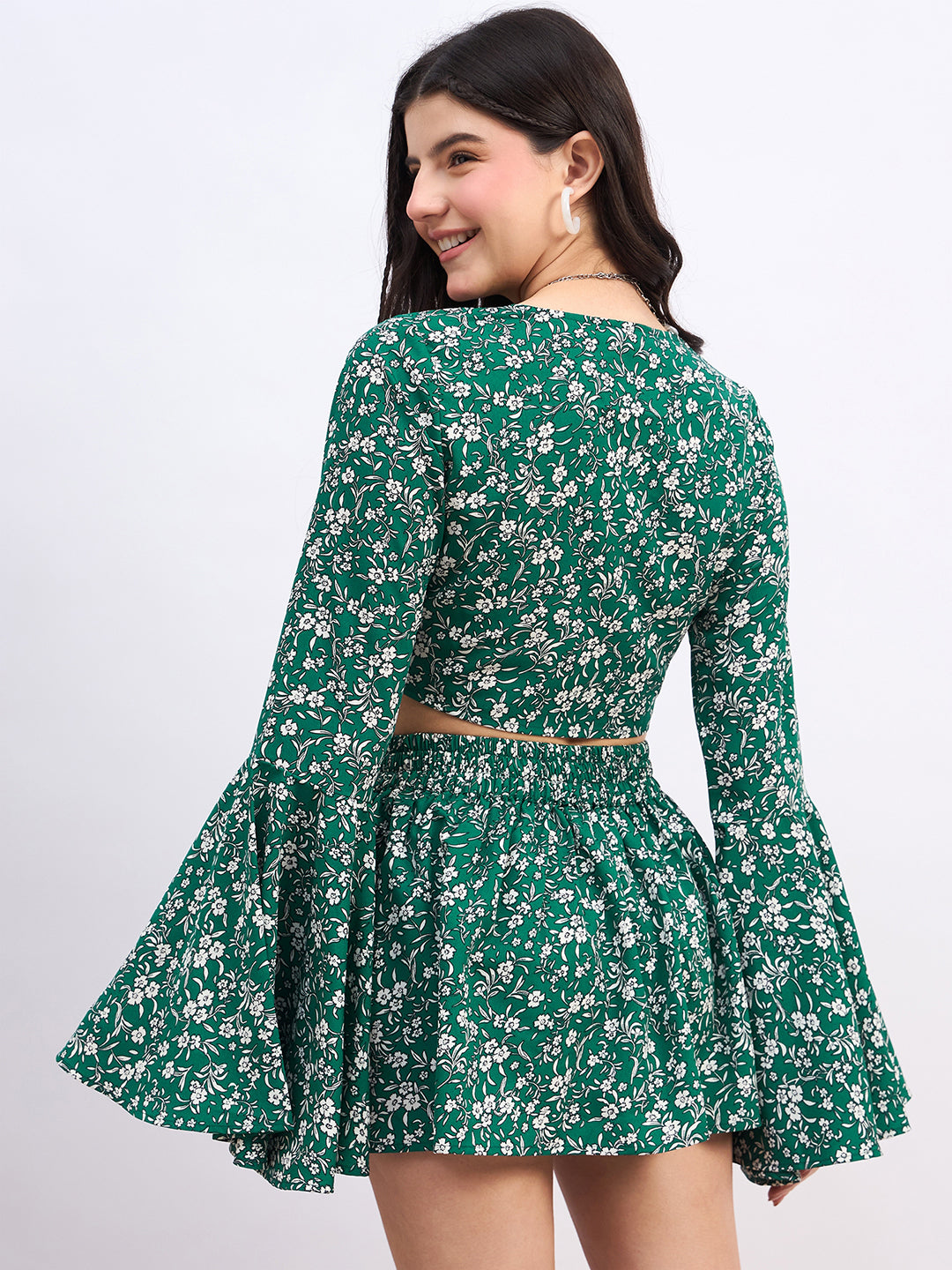 Green & White Floral Printed V-Neck Bell Sleeves Front Tie-Up Cropped Top & High-Rise Elastic Waist Flared Mini Skirt Co-Ord Set - Image 3