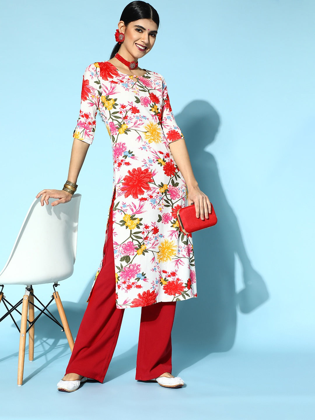 Berrylush Women White & Red Floral Printed Keyhole Neck Side-Slited Straight Calf Length Kurta - Image 5