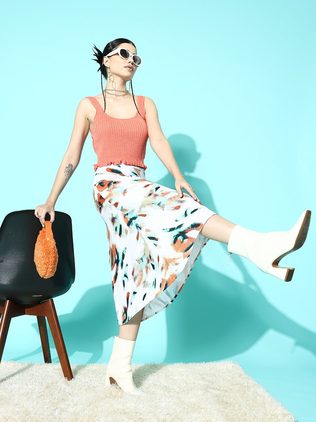 White & Multicolour Abstract Printed High-Rise Waist Flared A-Line Midi Skirt - Image 5