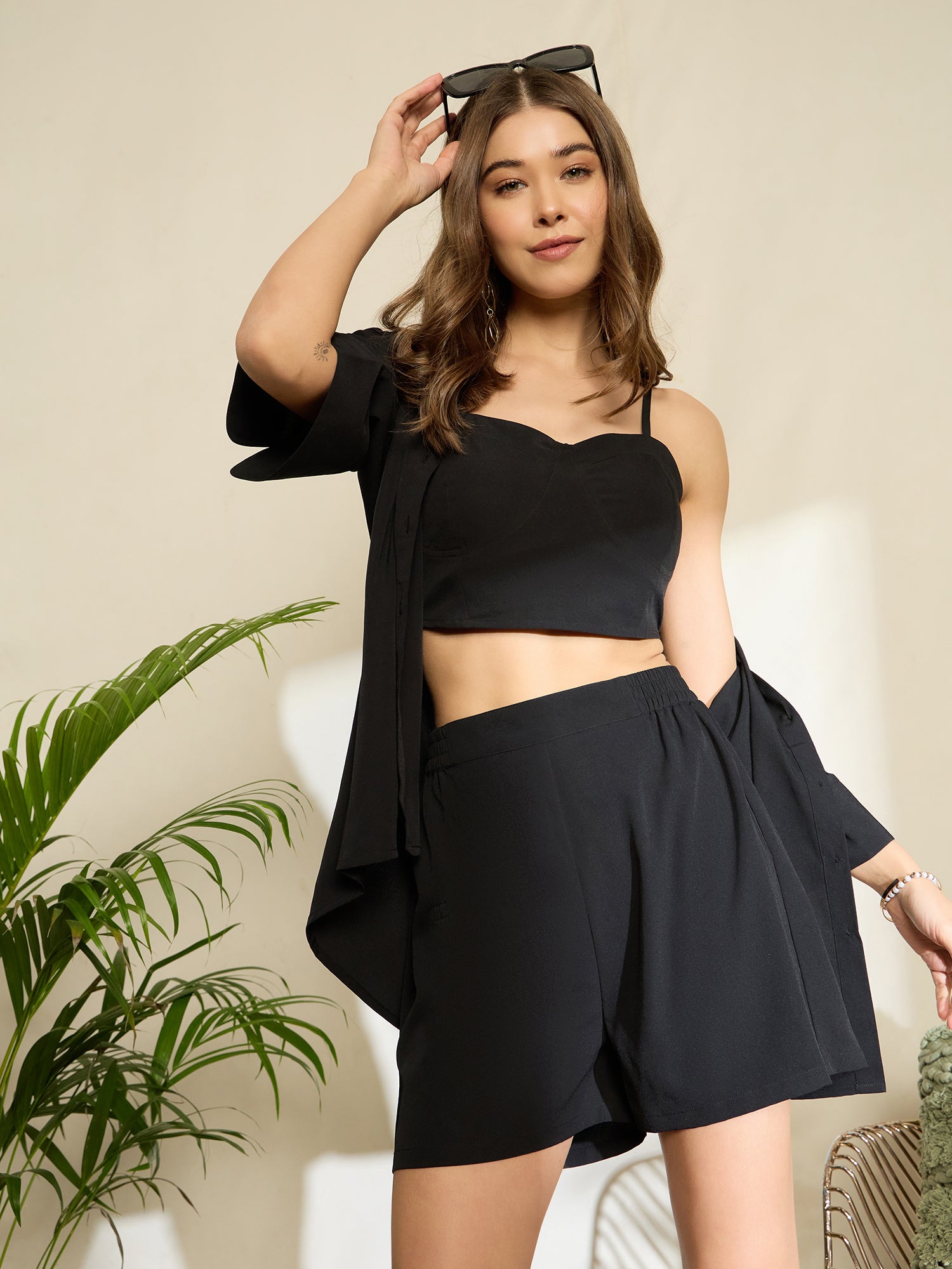 Solid Black Sweetheart Neck Sleeveless Cropped Top, Collared Neck Short Sleeves Longline Shrug, & High-Rise Waist Mini Shorts 3-Piece Set - Image 7