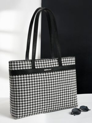 Black & White Geometric Printed Polyester Zipper-Up Regular Laptop Bag
